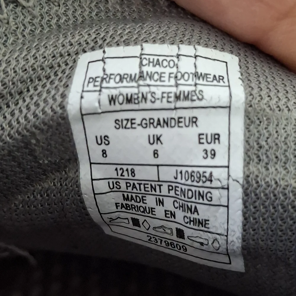 Chaco Torrent Pro Women's Gray Athletic Outdoor Sneakers Size 8.